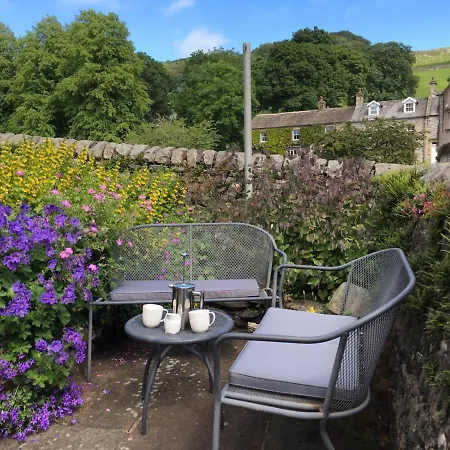 Green Cottage, On Langcliffe Village Green
