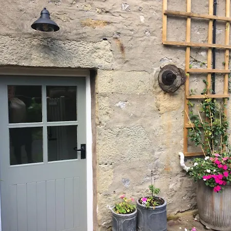 Green Cottage, On Langcliffe Village Green Holiday home Settle